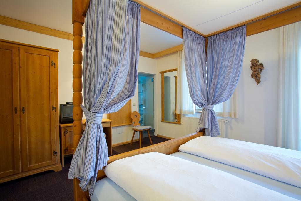 Hotel B&B Pardeller Nova Levante Værelse billede
